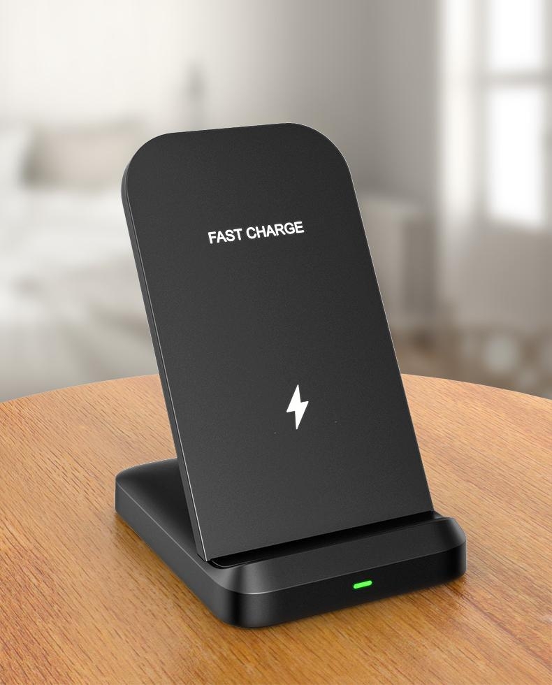 Vertical desktop wireless charger